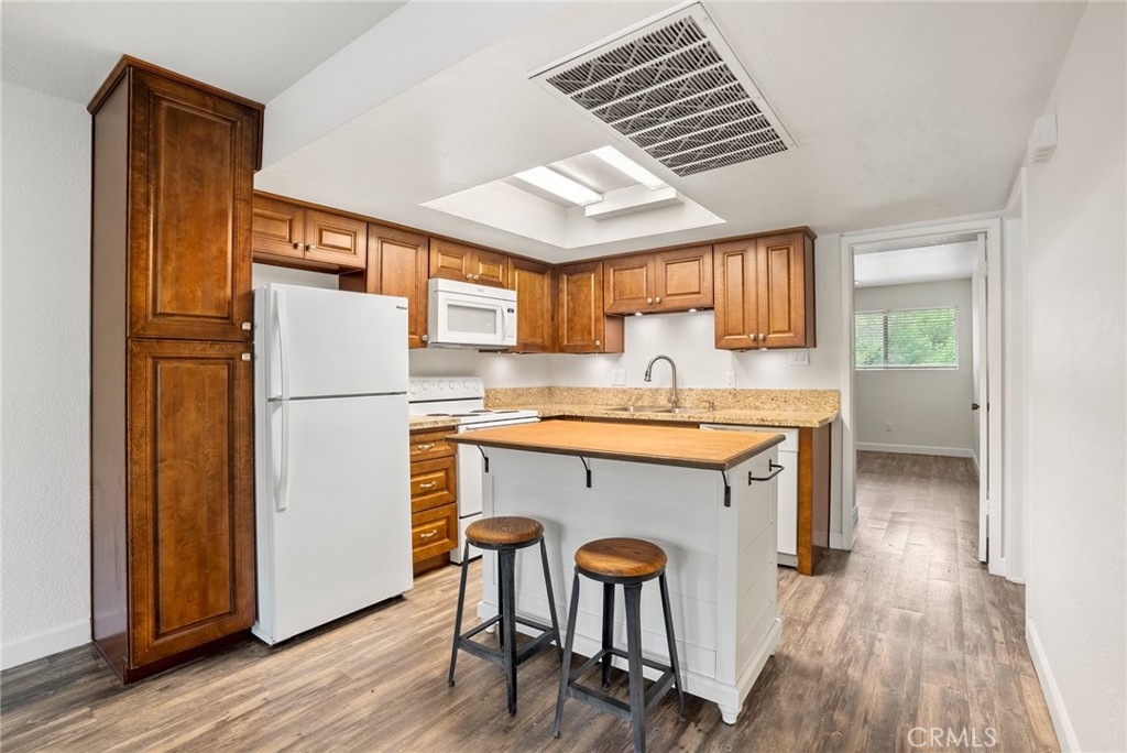 3332 Harbor Circle E