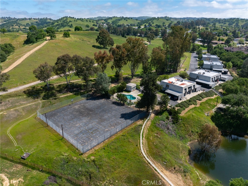 3332 Harbor Circle E