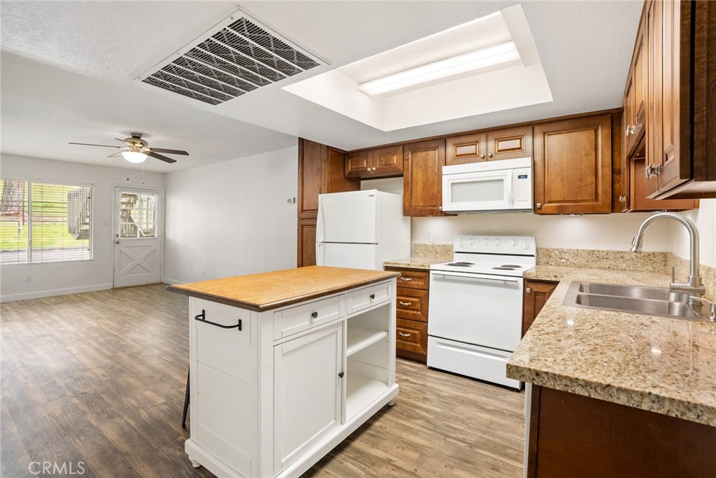 3332 Harbor Circle E