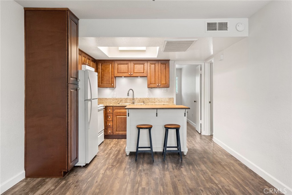 3332 Harbor Circle E