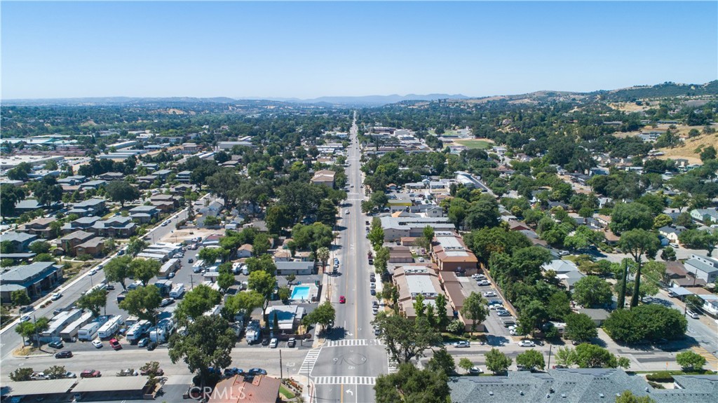 3121 Spring Street 102