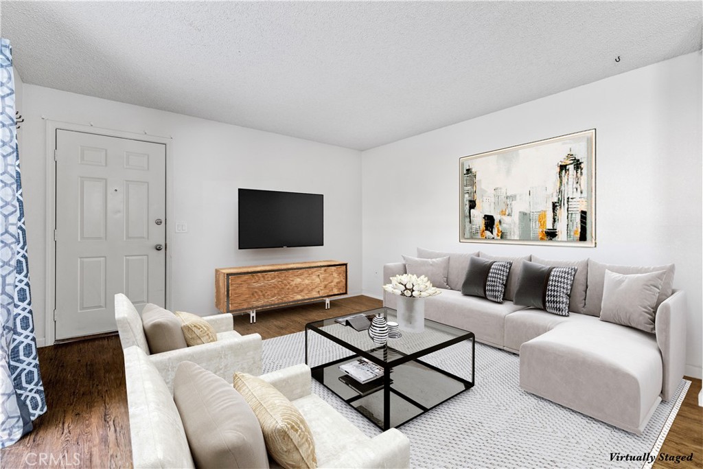 3121 Spring Street 102