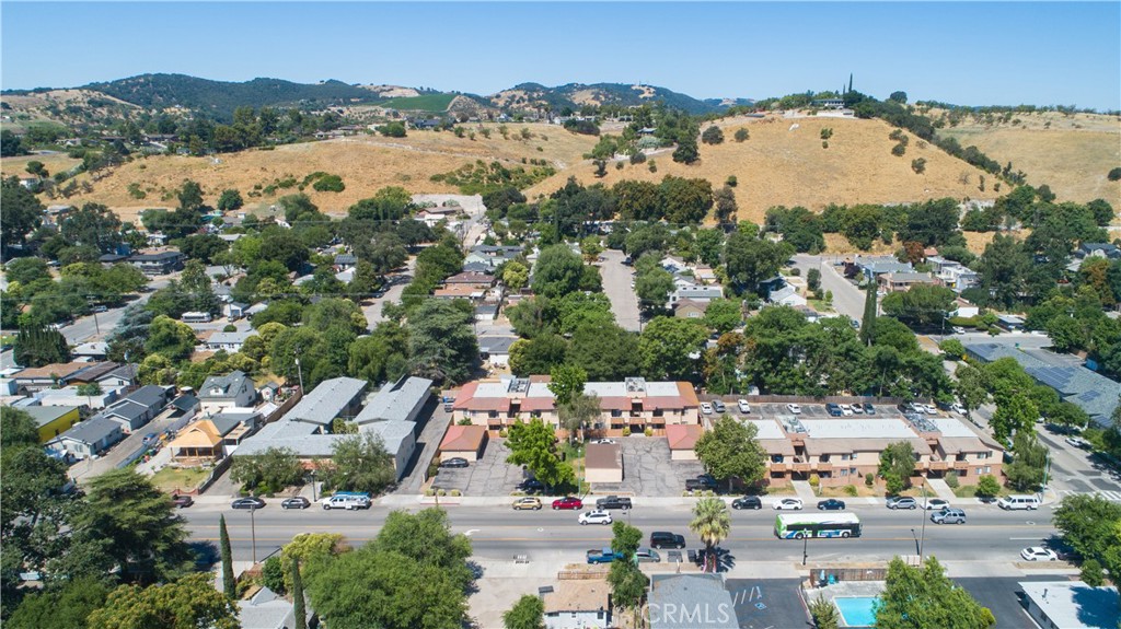 3121 Spring Street 102