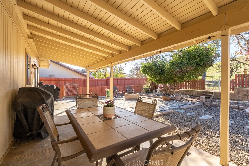 4739 Meadow Lark Lane