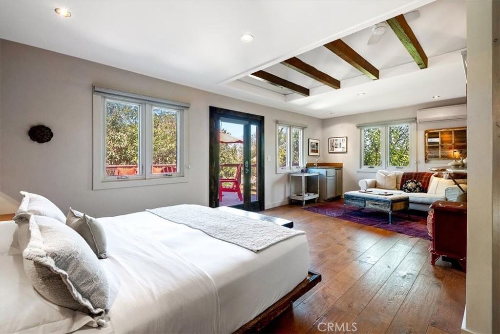 1981 Barley Grain Road