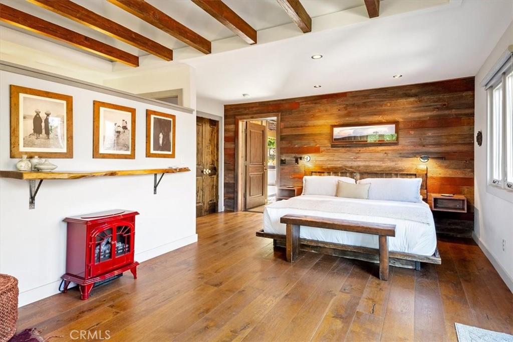 1981 Barley Grain Road