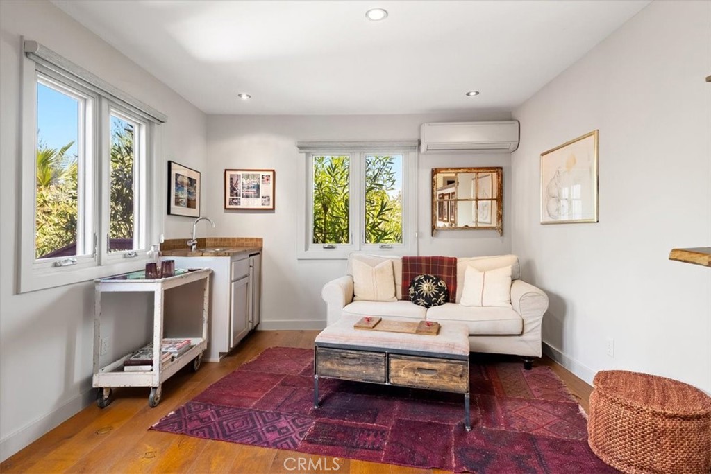 1981 Barley Grain Road