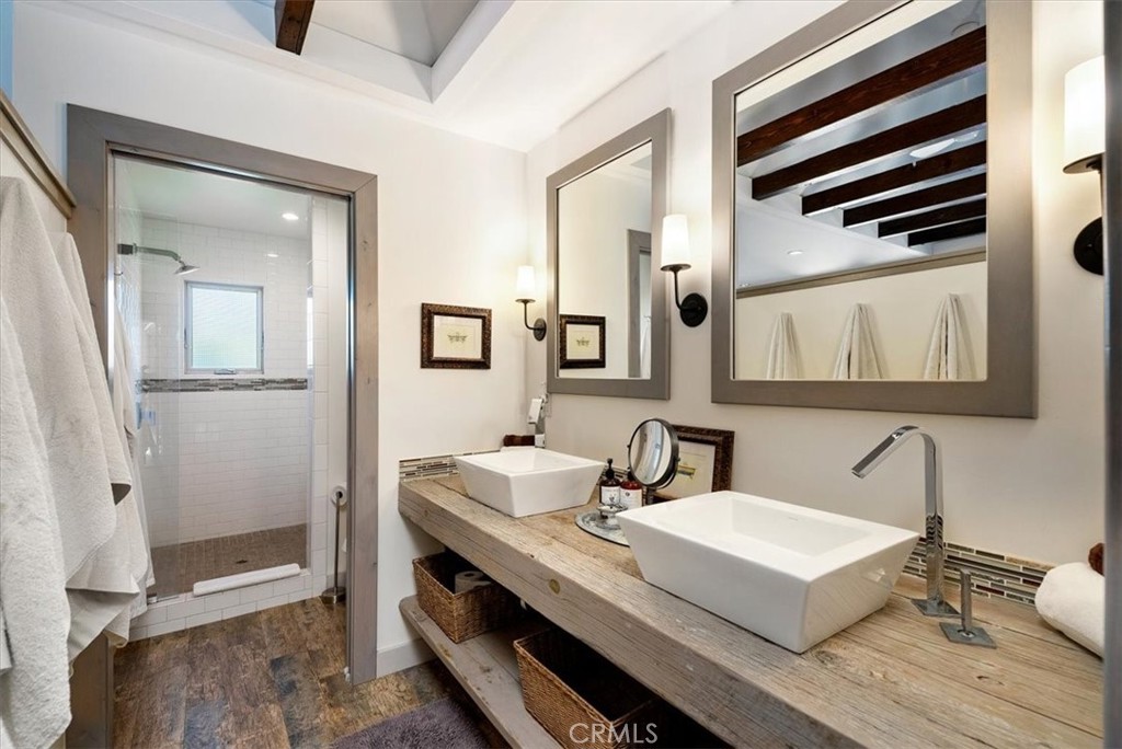 1981 Barley Grain Road