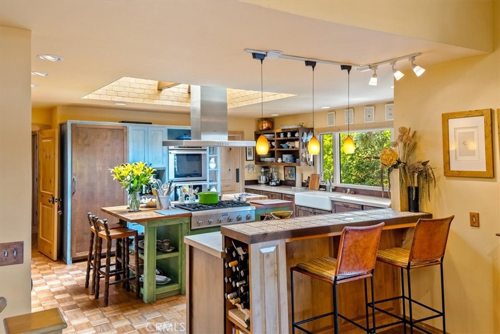 1981 Barley Grain Road