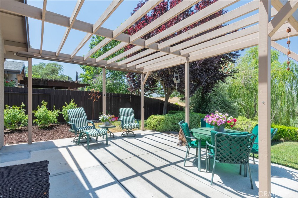 403 Montebello Oaks Drive