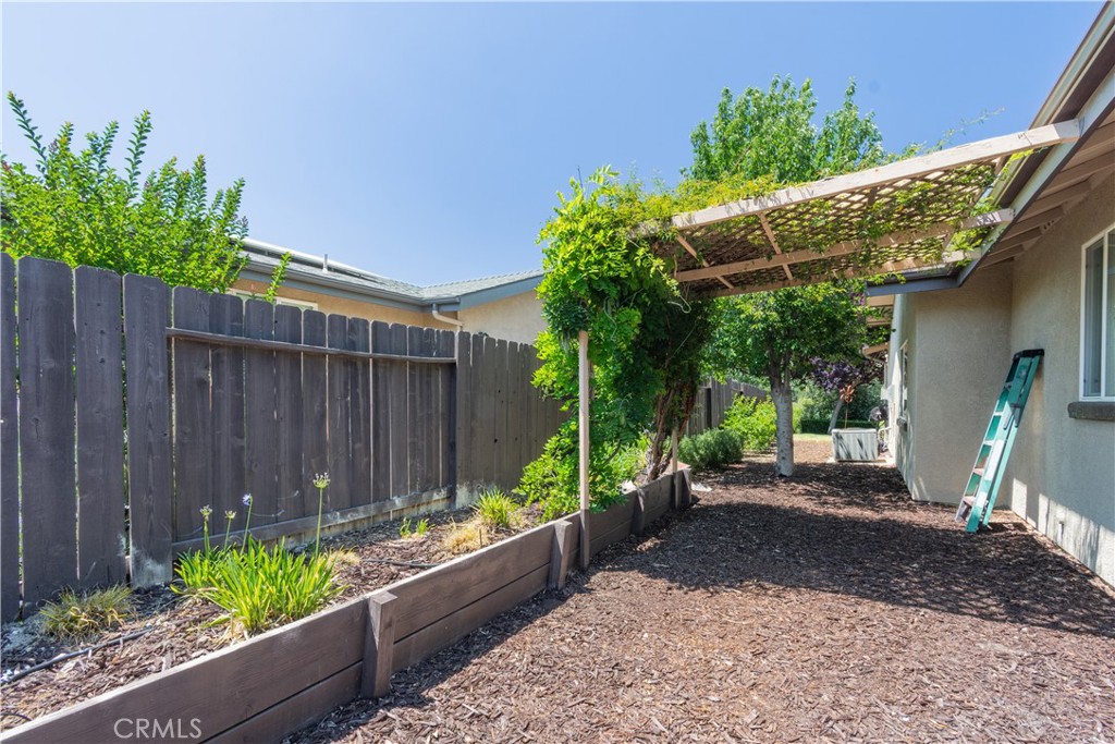 403 Montebello Oaks Drive