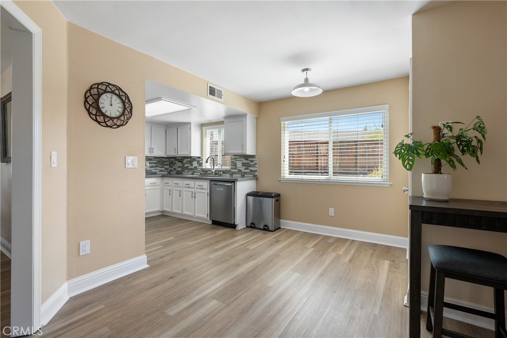 1128 Golf Place