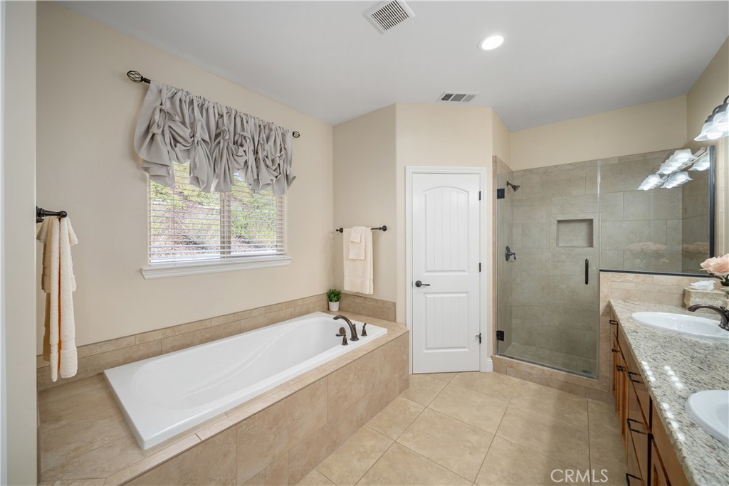 2650 Edgewood Court