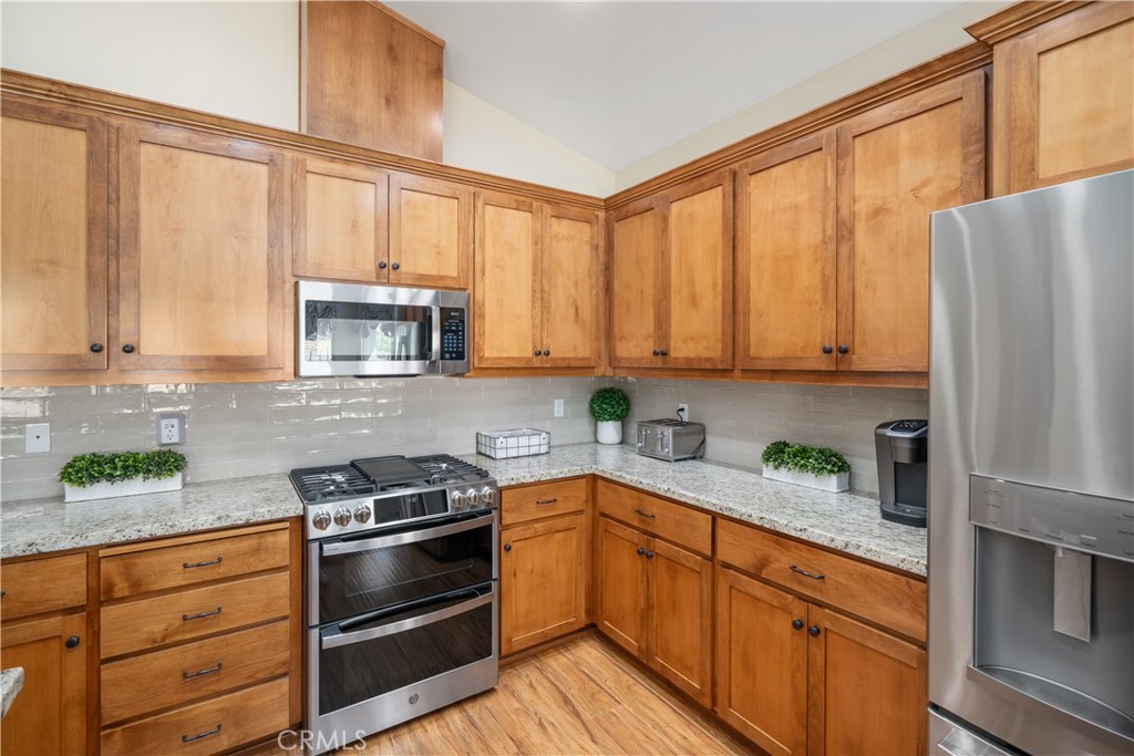 2650 Edgewood Court