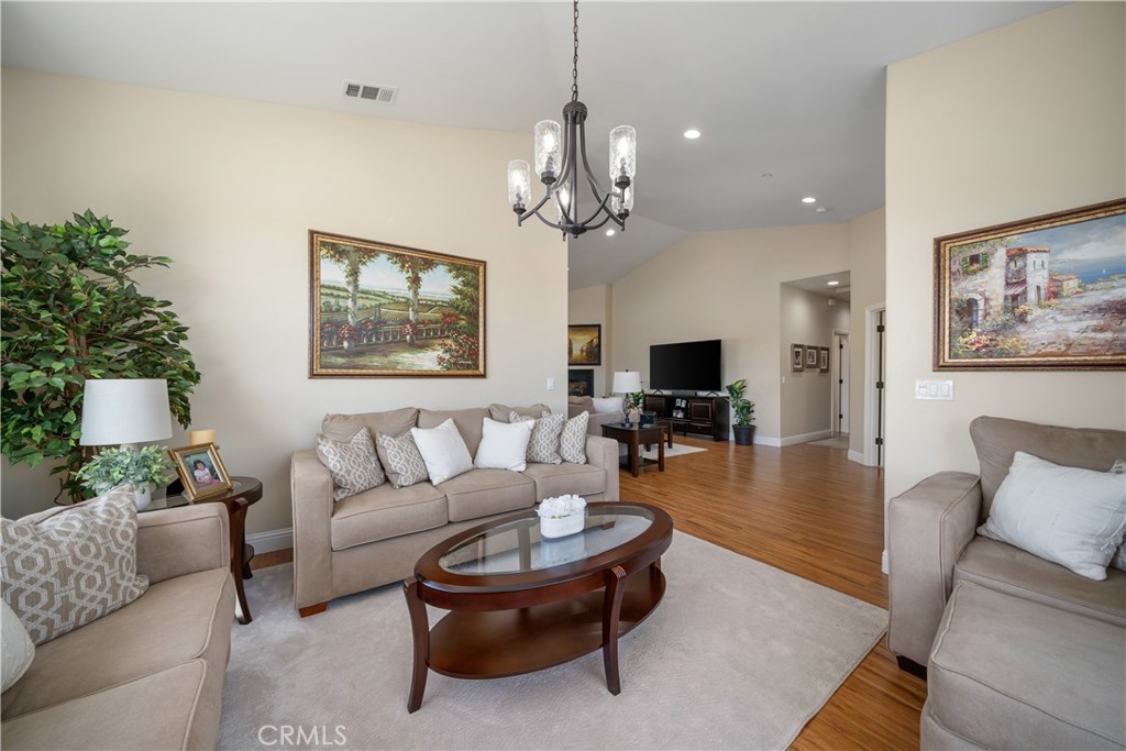2650 Edgewood Court