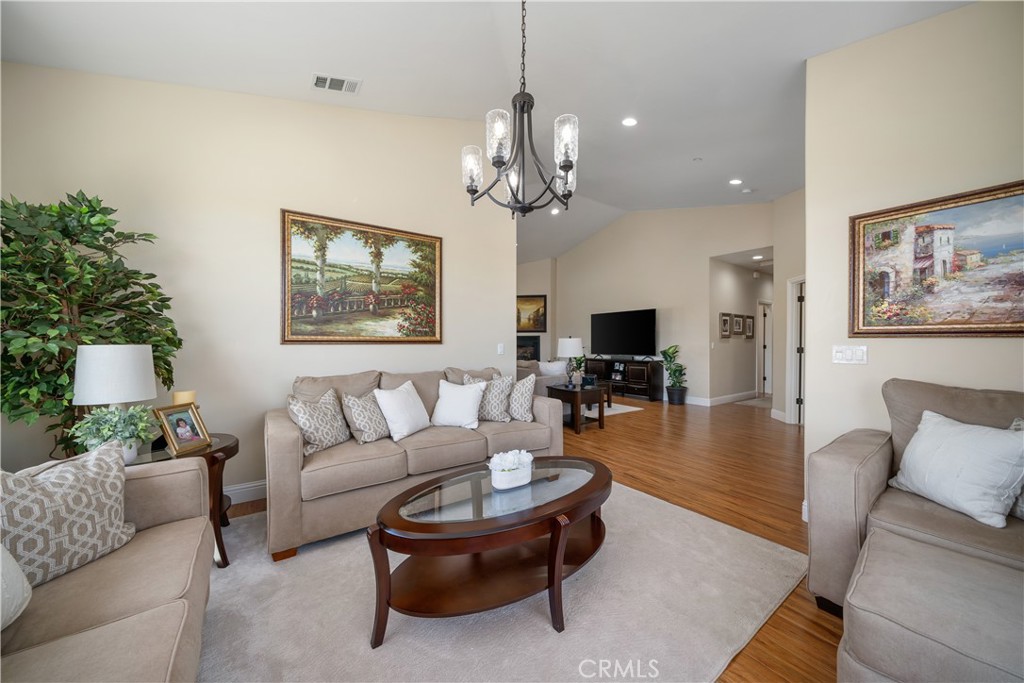 2650 Edgewood Court