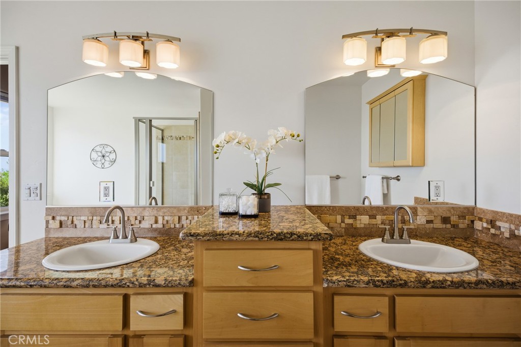 5995 Black Tail Place