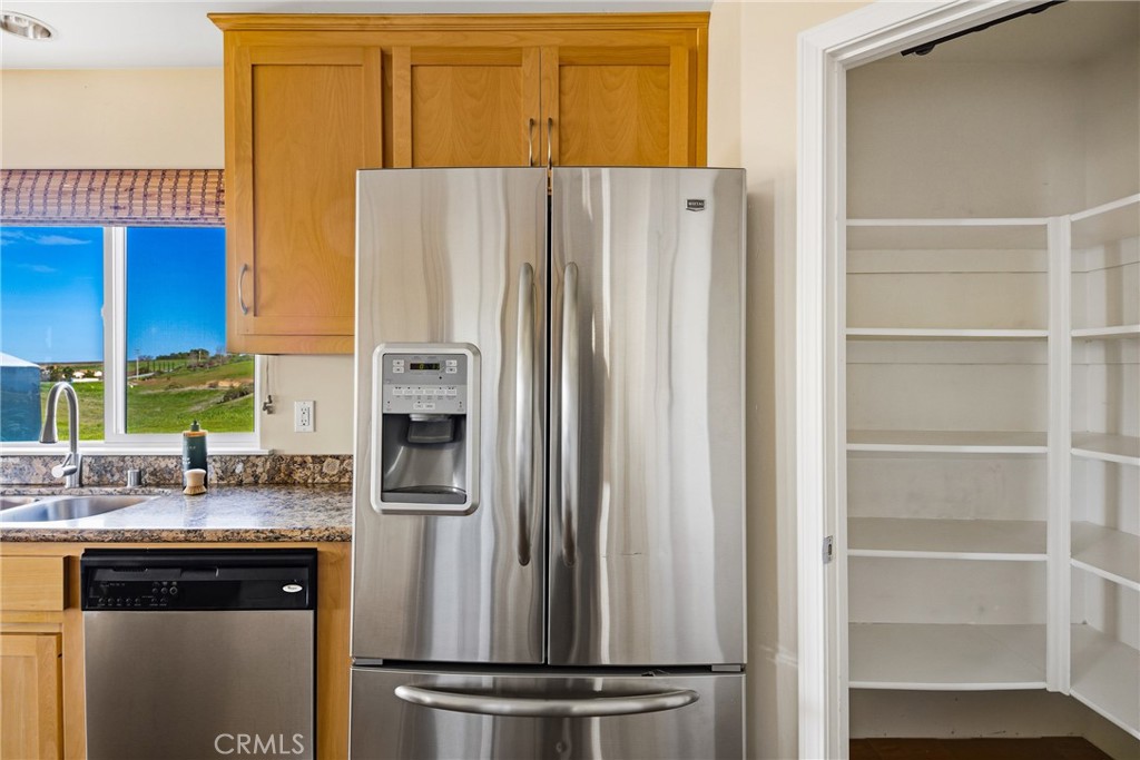 5995 Black Tail Place