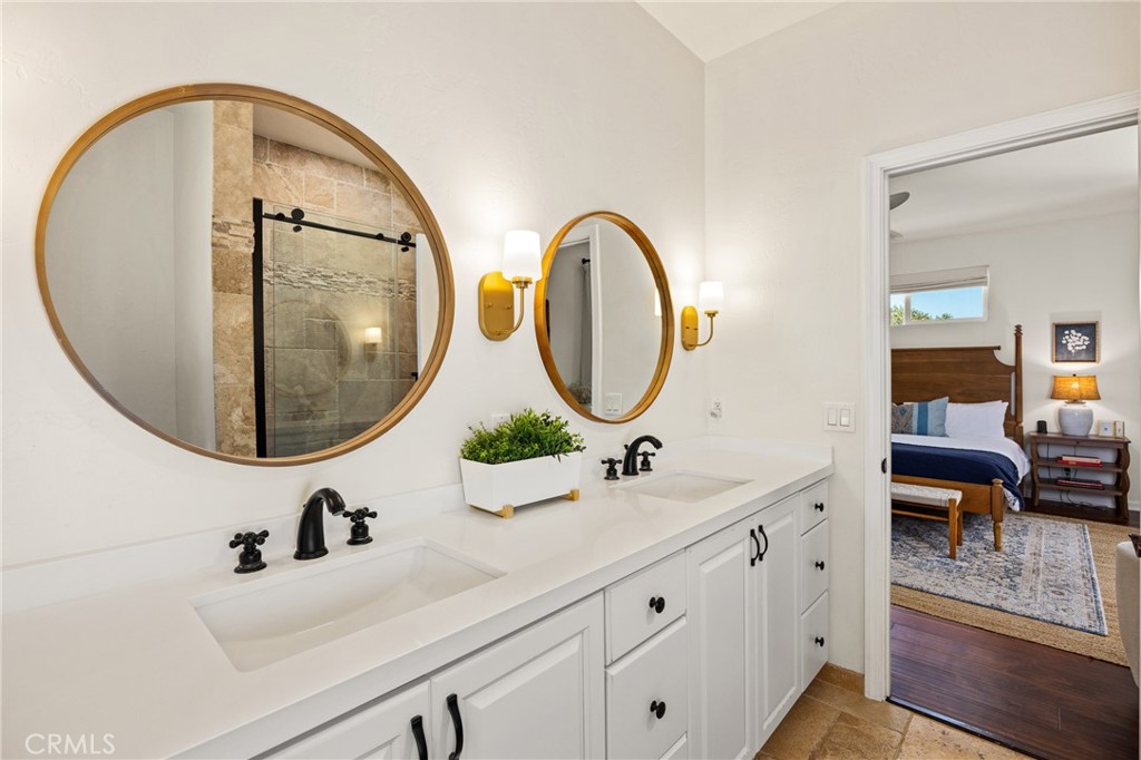 4435 San Jacinto