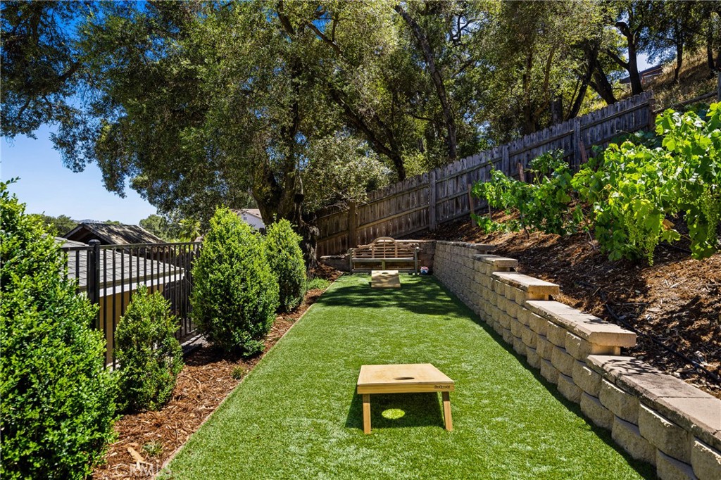 4435 San Jacinto