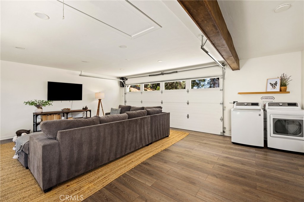 4435 San Jacinto