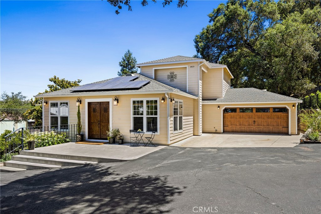 4435 San Jacinto
