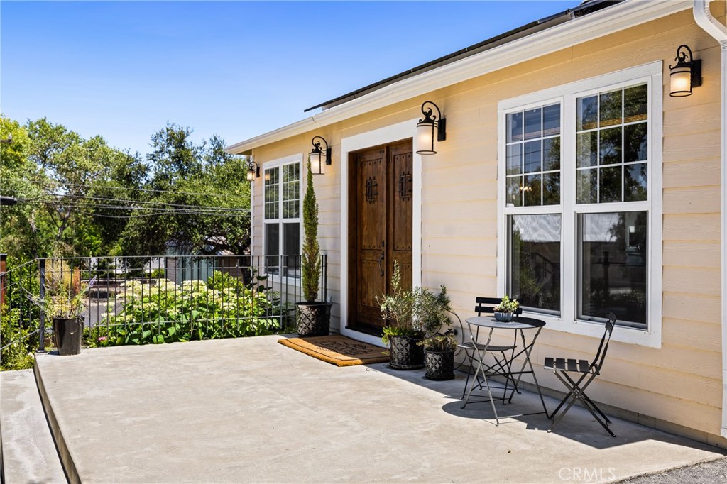 4435 San Jacinto