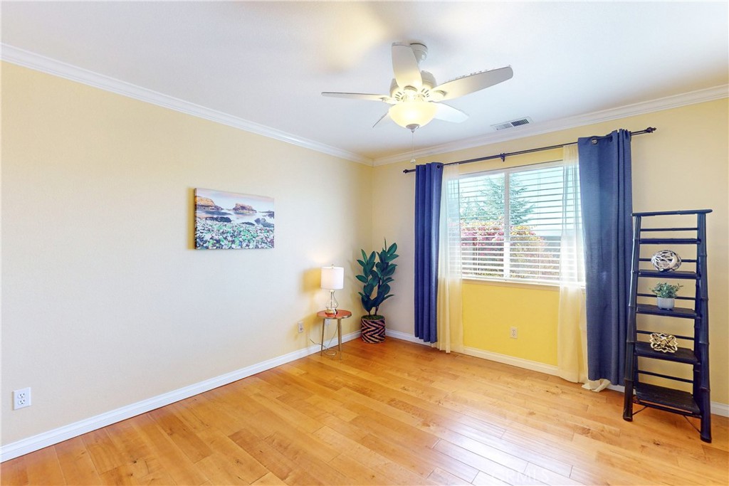 5570 Forked Horn Place