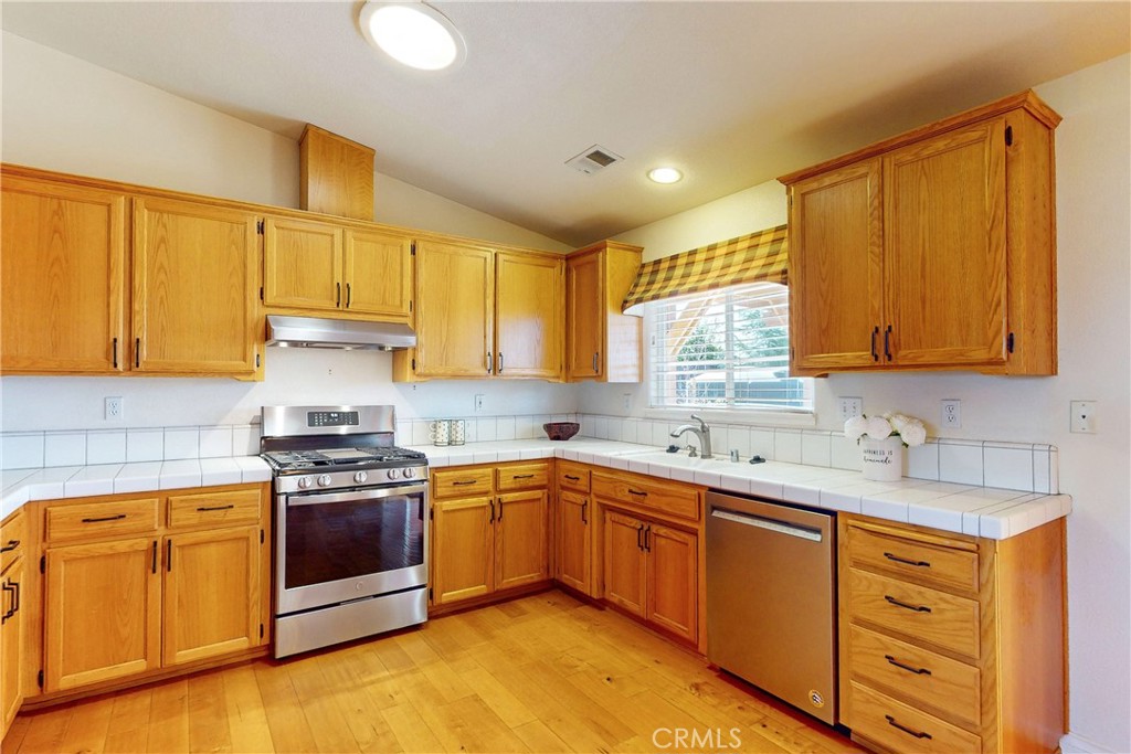 5570 Forked Horn Place