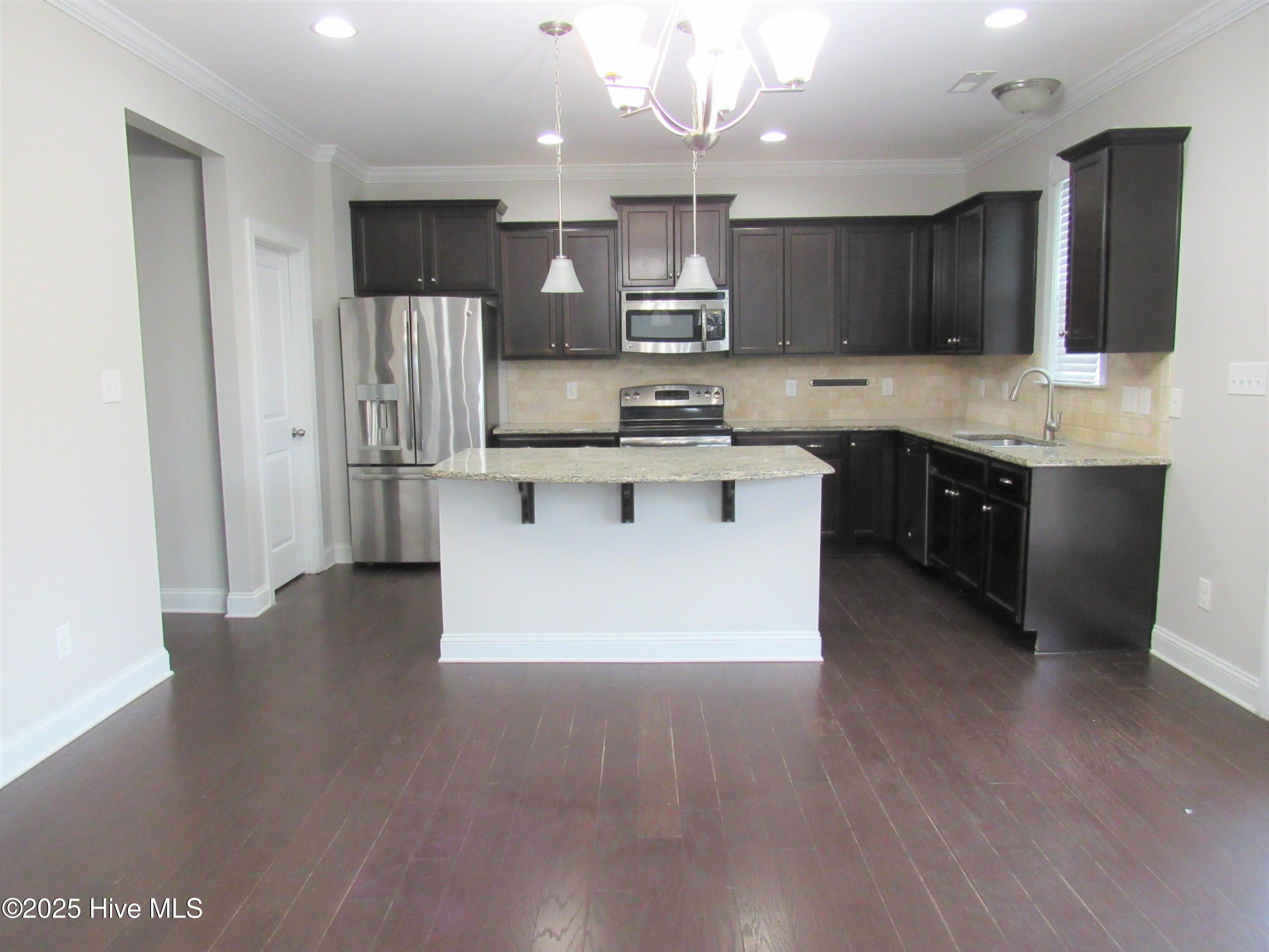 202 Spoonbill Court