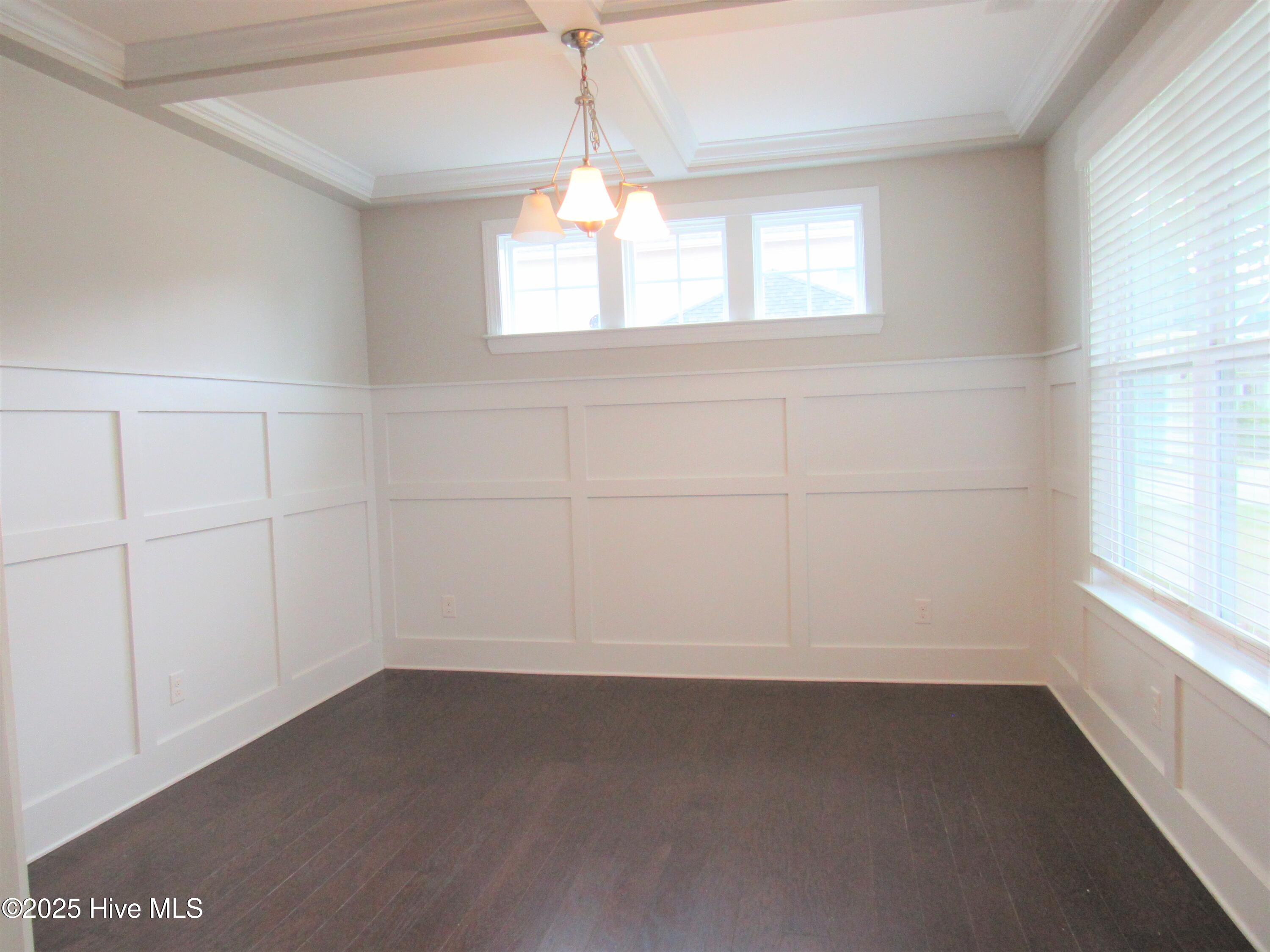 202 Spoonbill Court