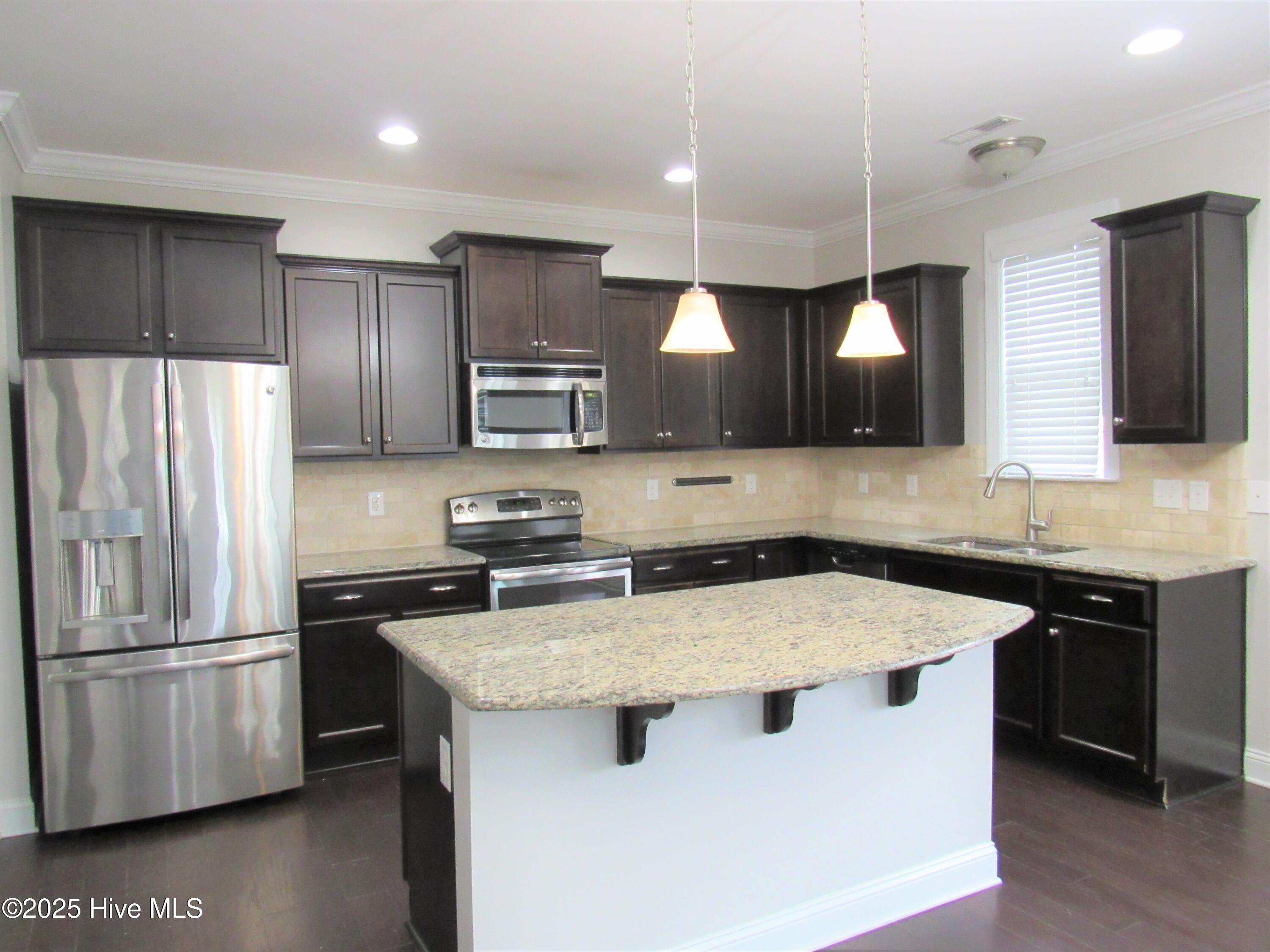 202 Spoonbill Court