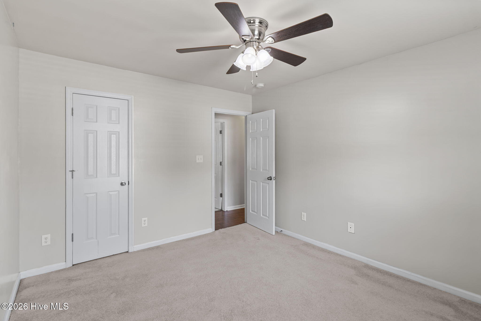 4012 W T Whitehead Drive