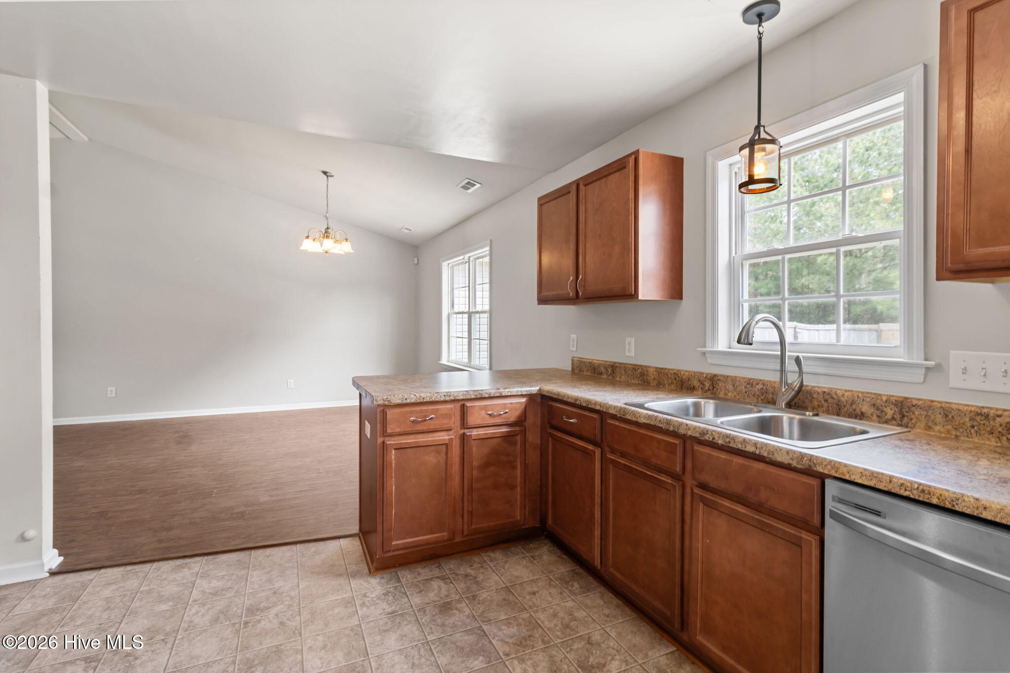 4012 W T Whitehead Drive