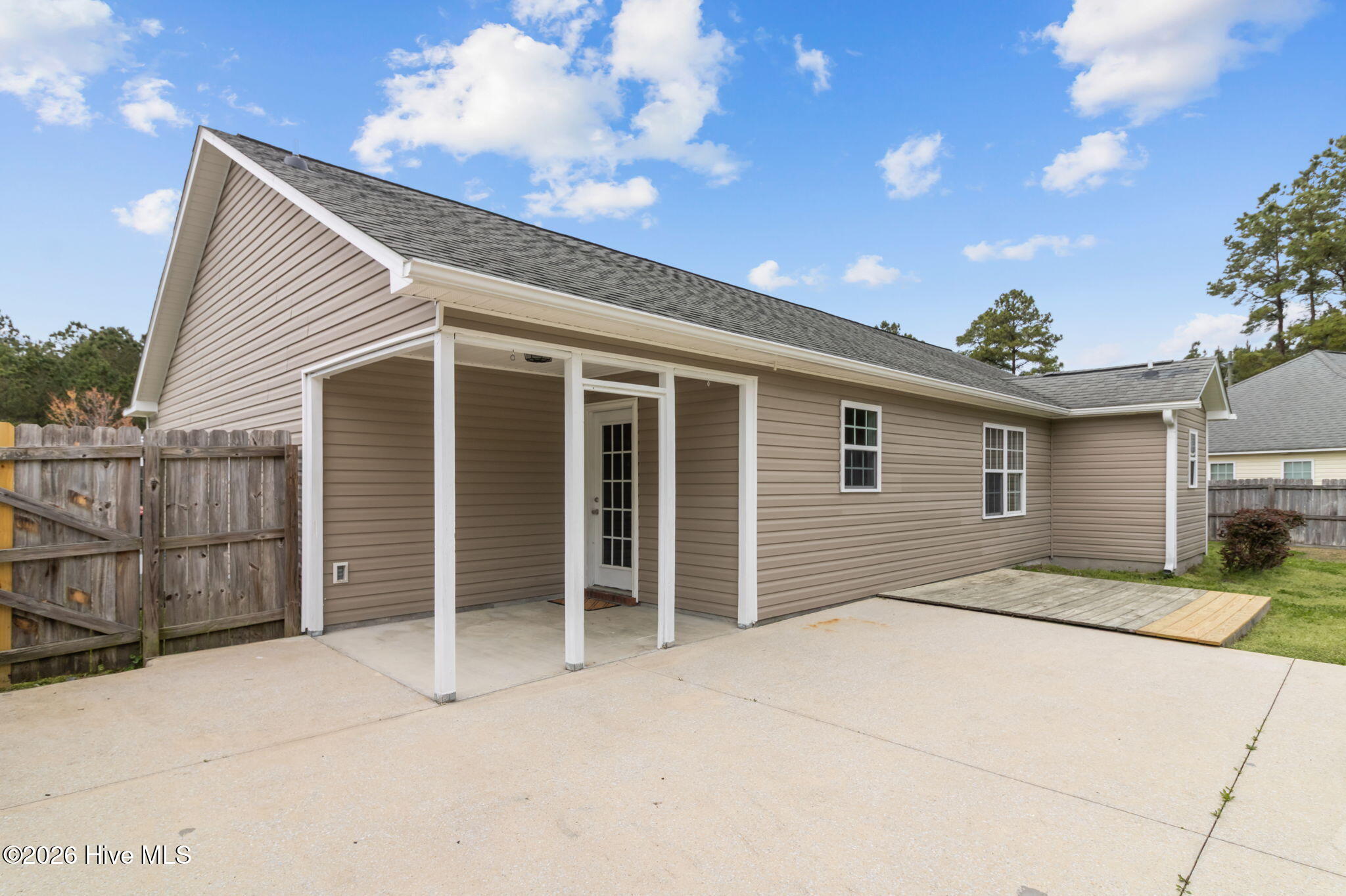 4012 W T Whitehead Drive