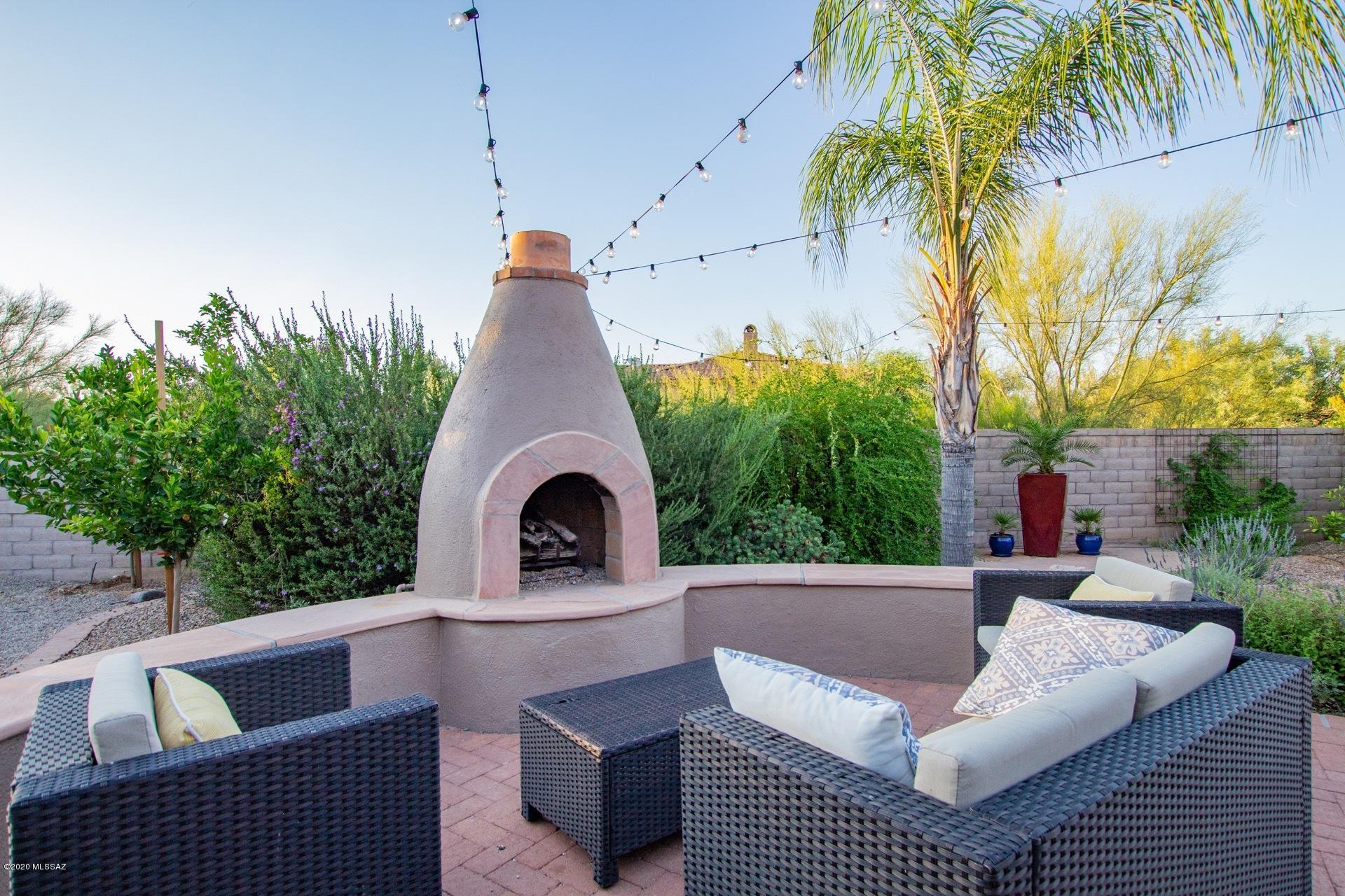 1298 W Ziziphus Place