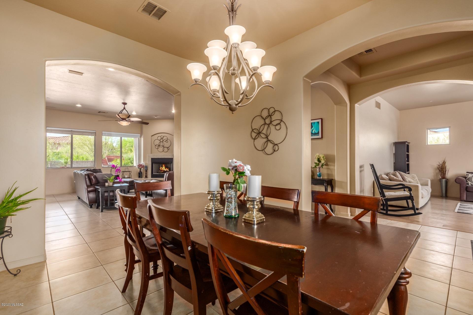 1298 W Ziziphus Place