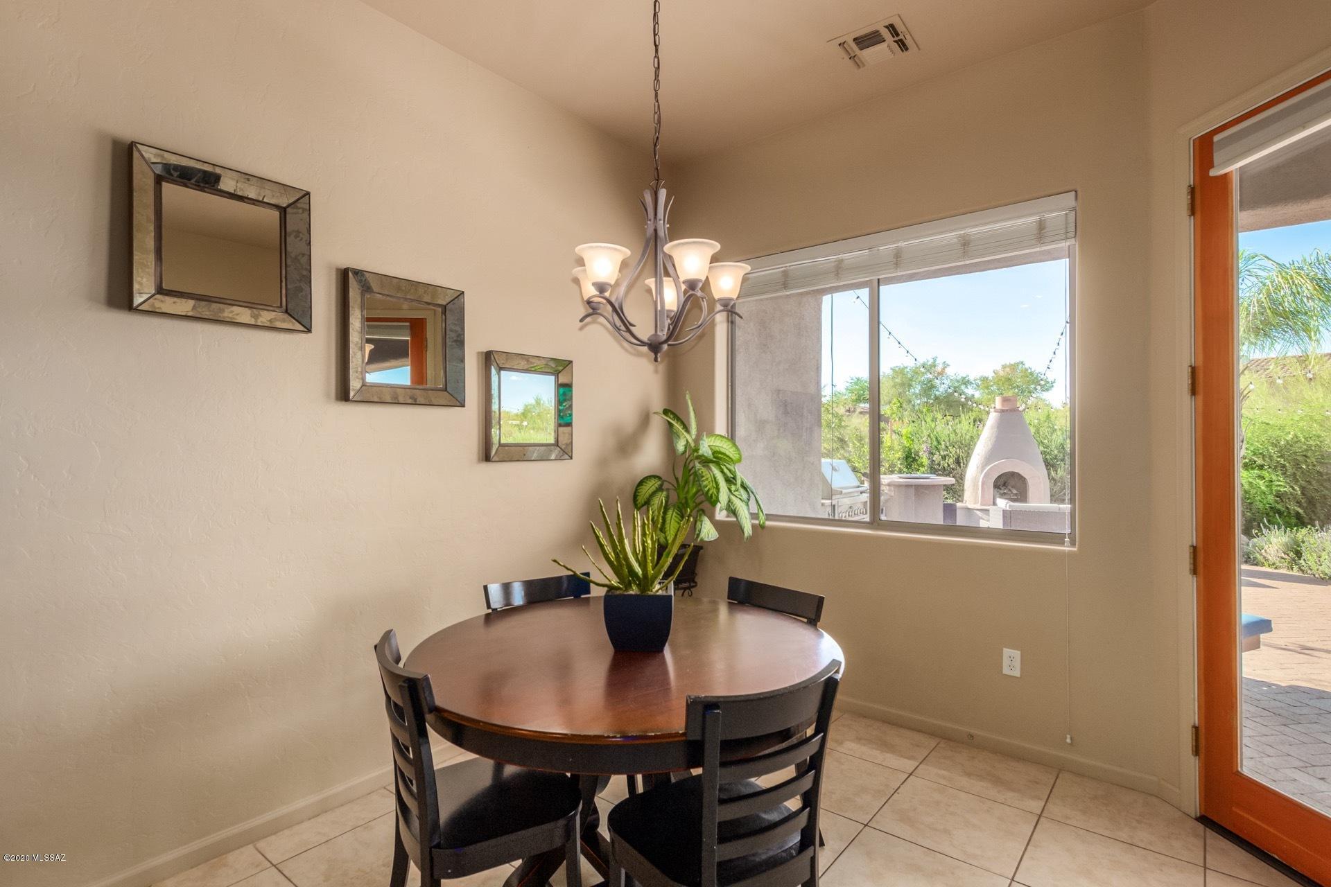 1298 W Ziziphus Place