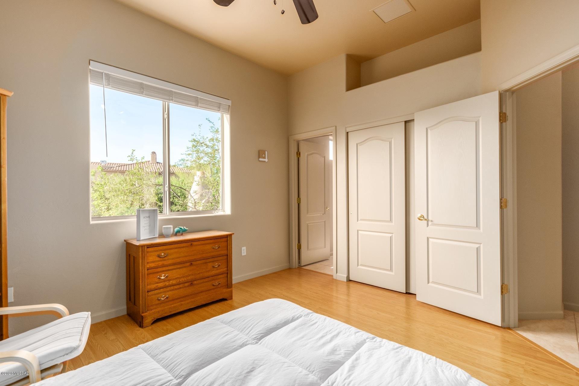 1298 W Ziziphus Place