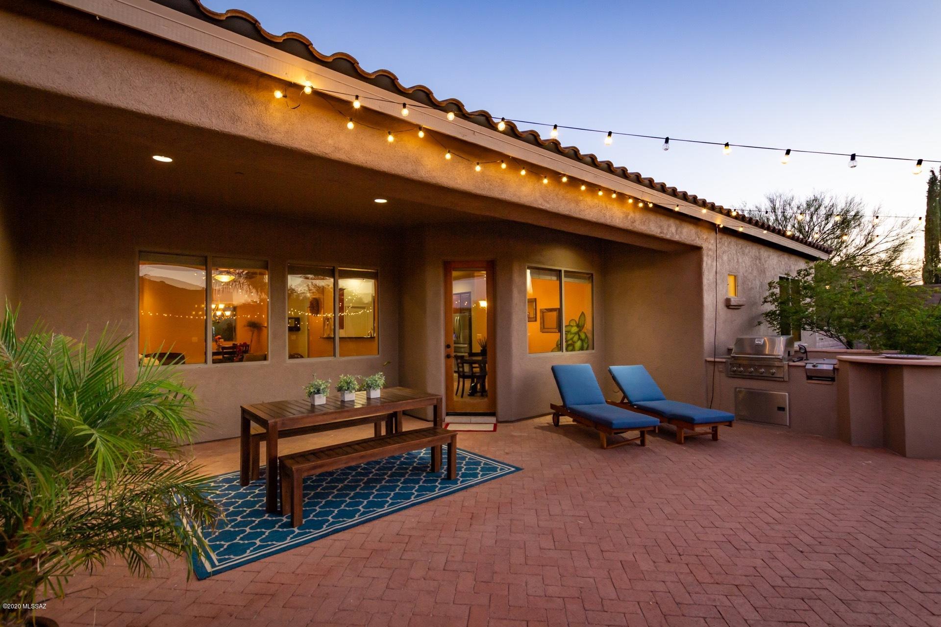 1298 W Ziziphus Place