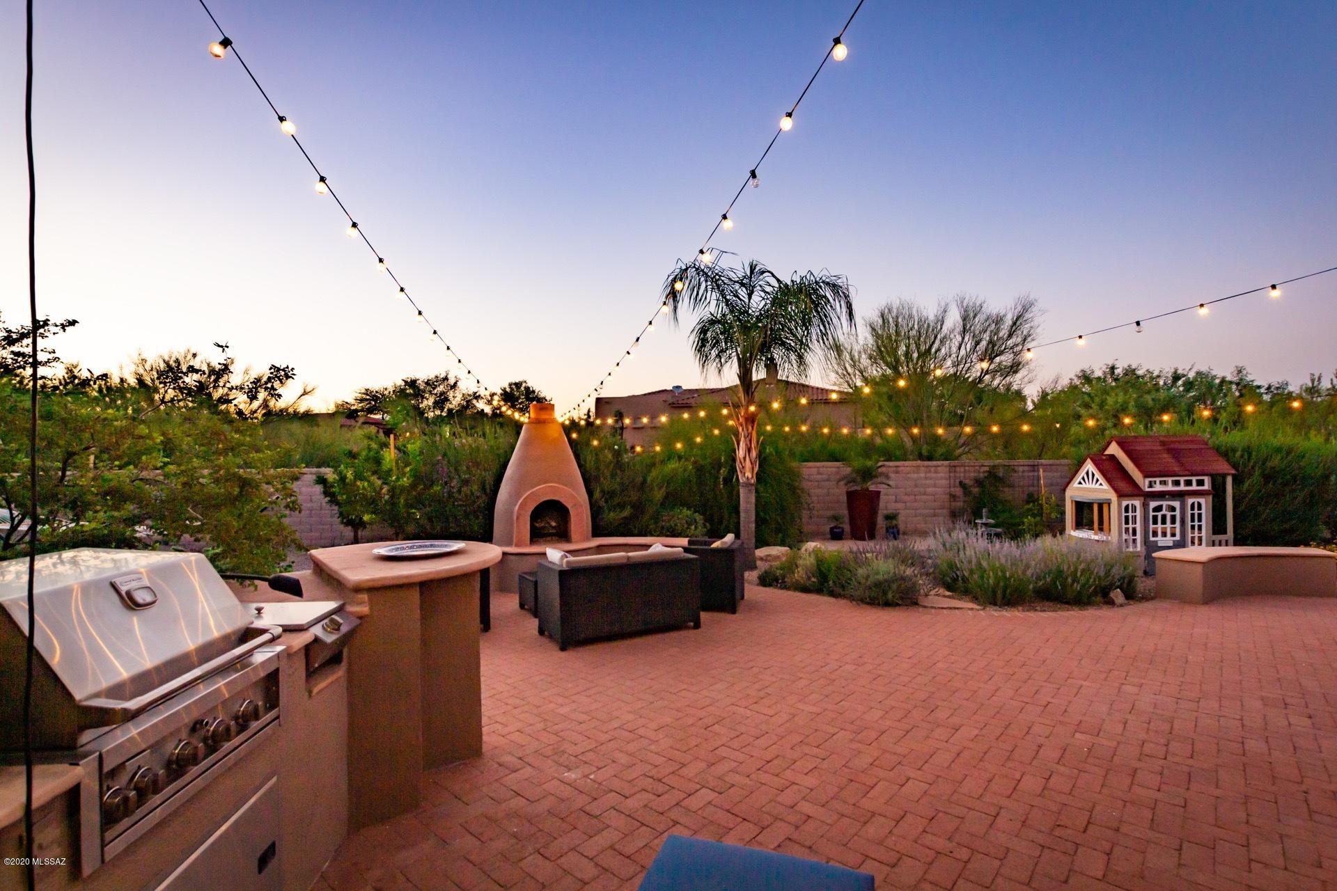 1298 W Ziziphus Place