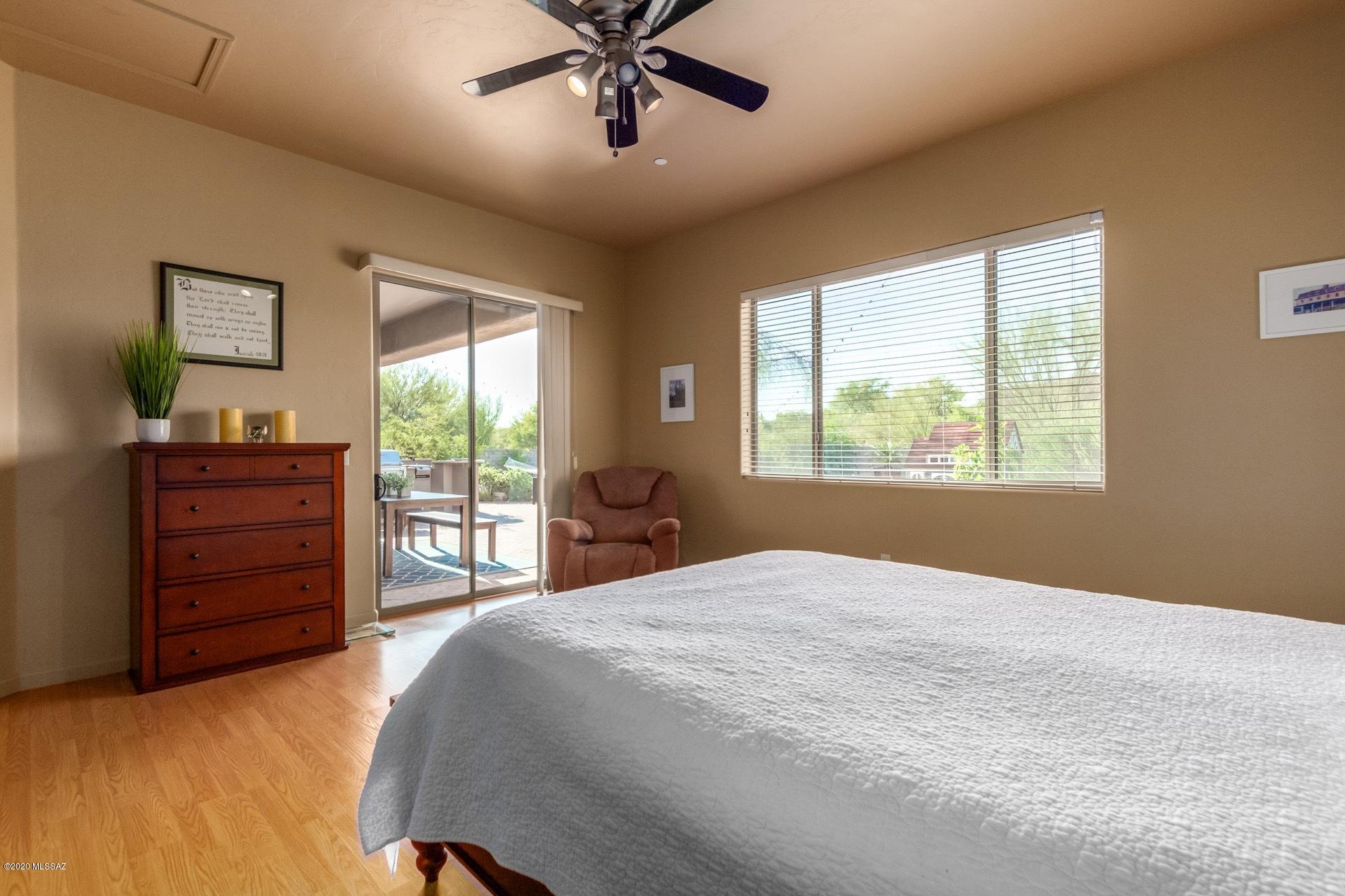 1298 W Ziziphus Place