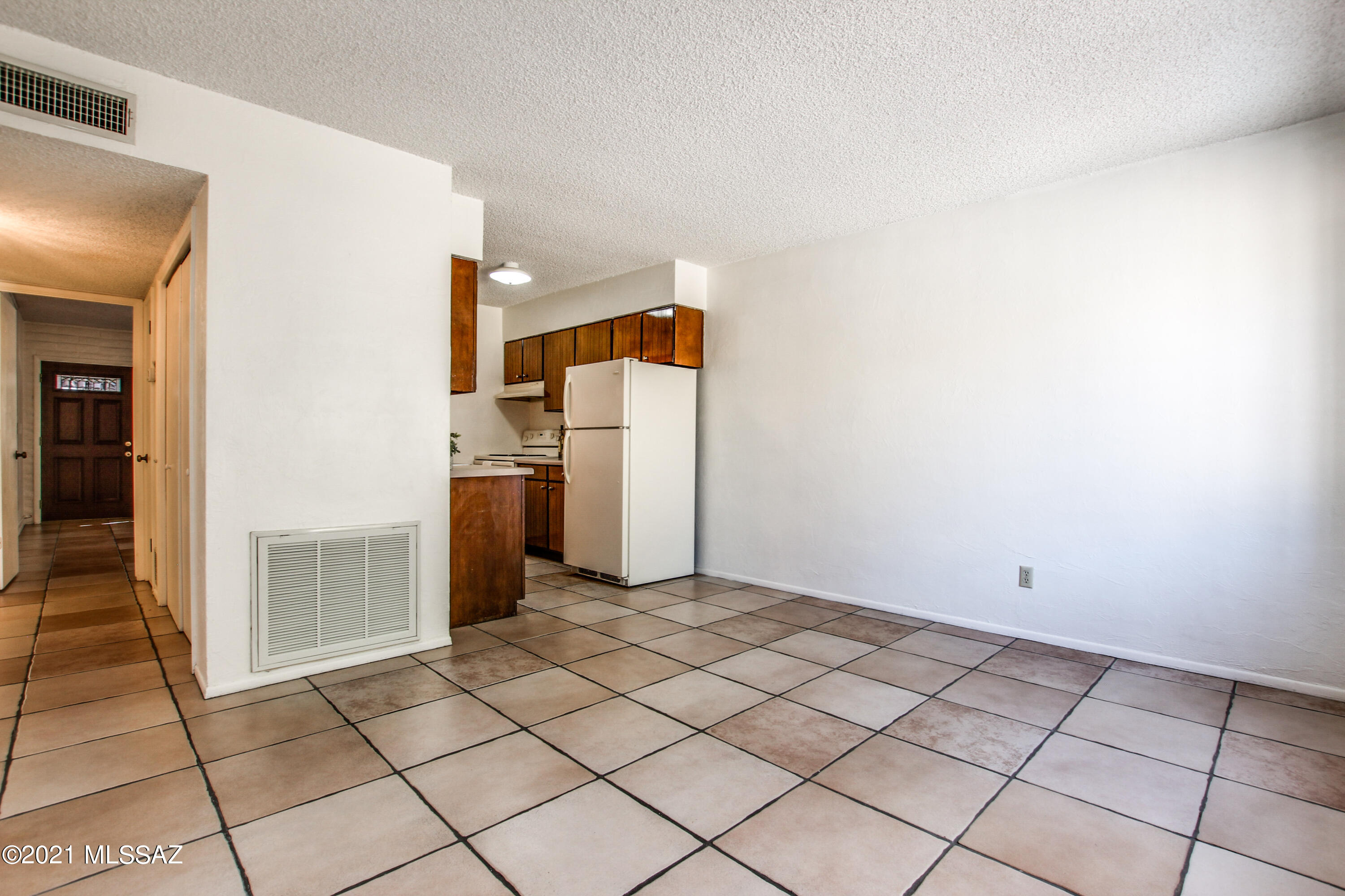 810 S Kolb Road Unit: 58