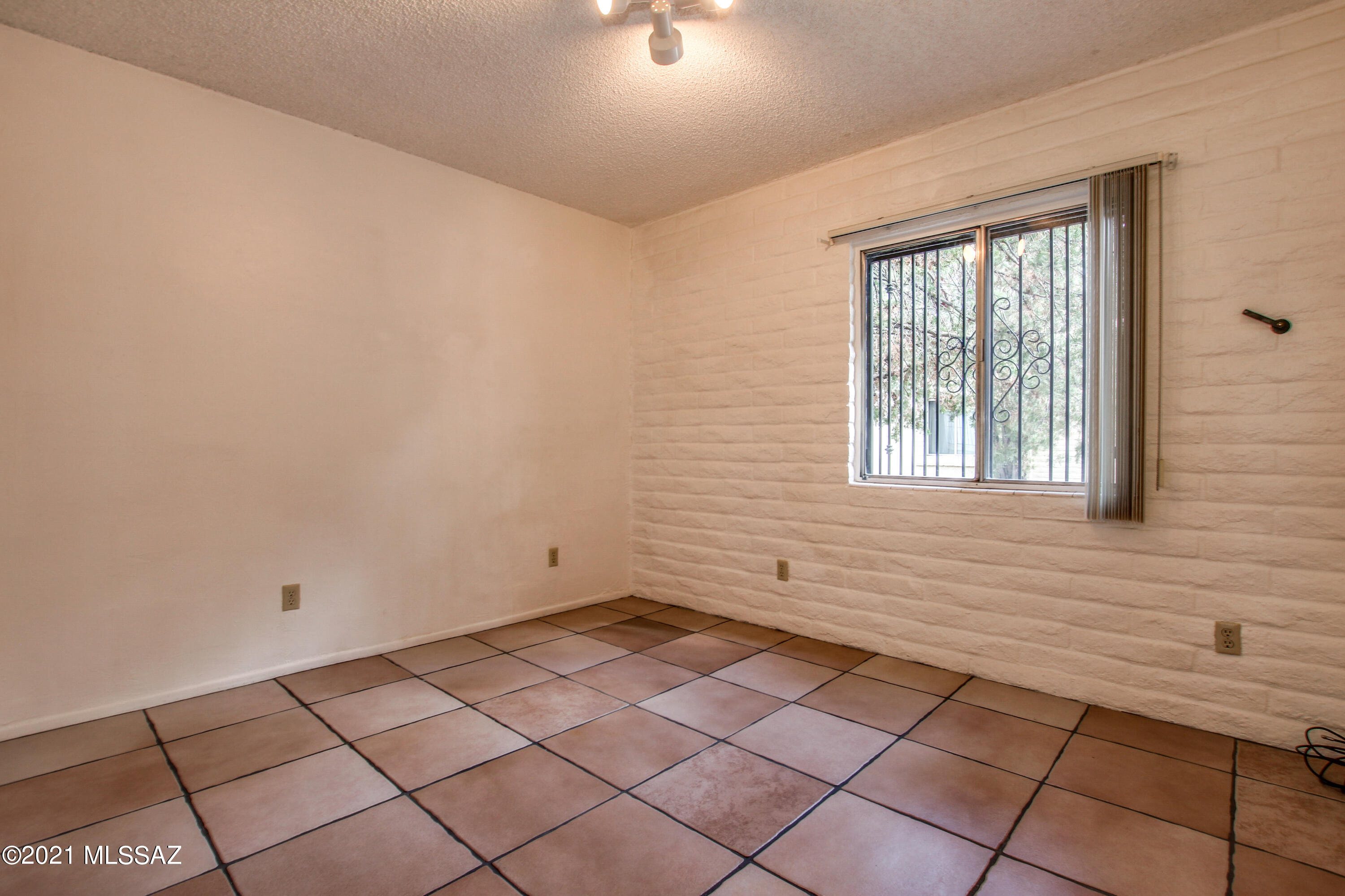 810 S Kolb Road Unit: 58