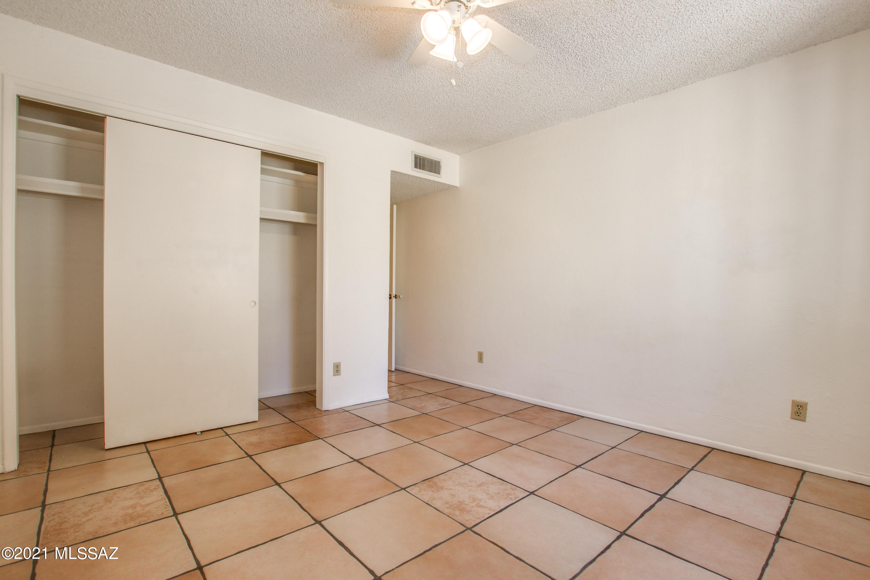 810 S Kolb Road Unit: 58