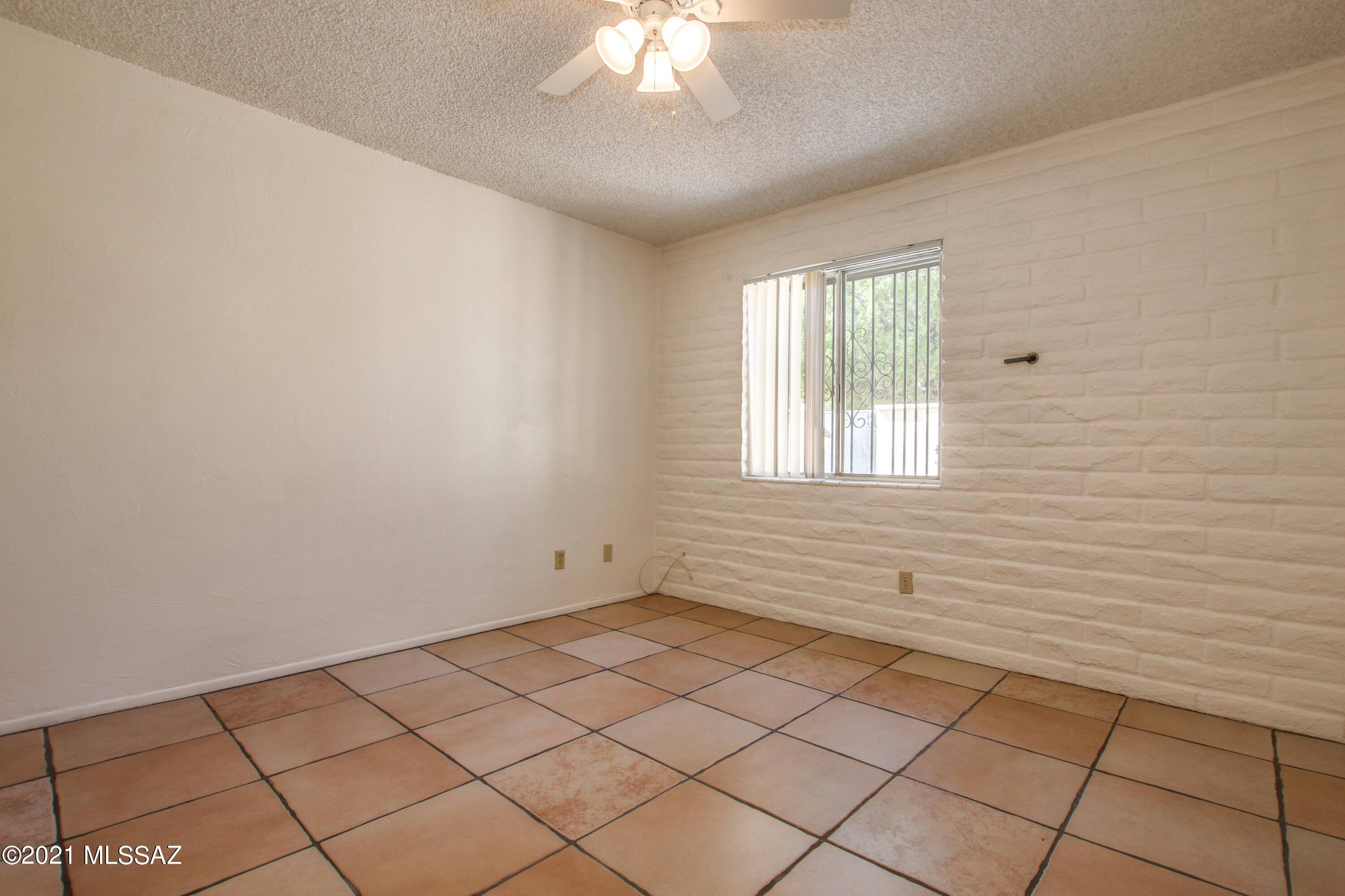 810 S Kolb Road Unit: 58