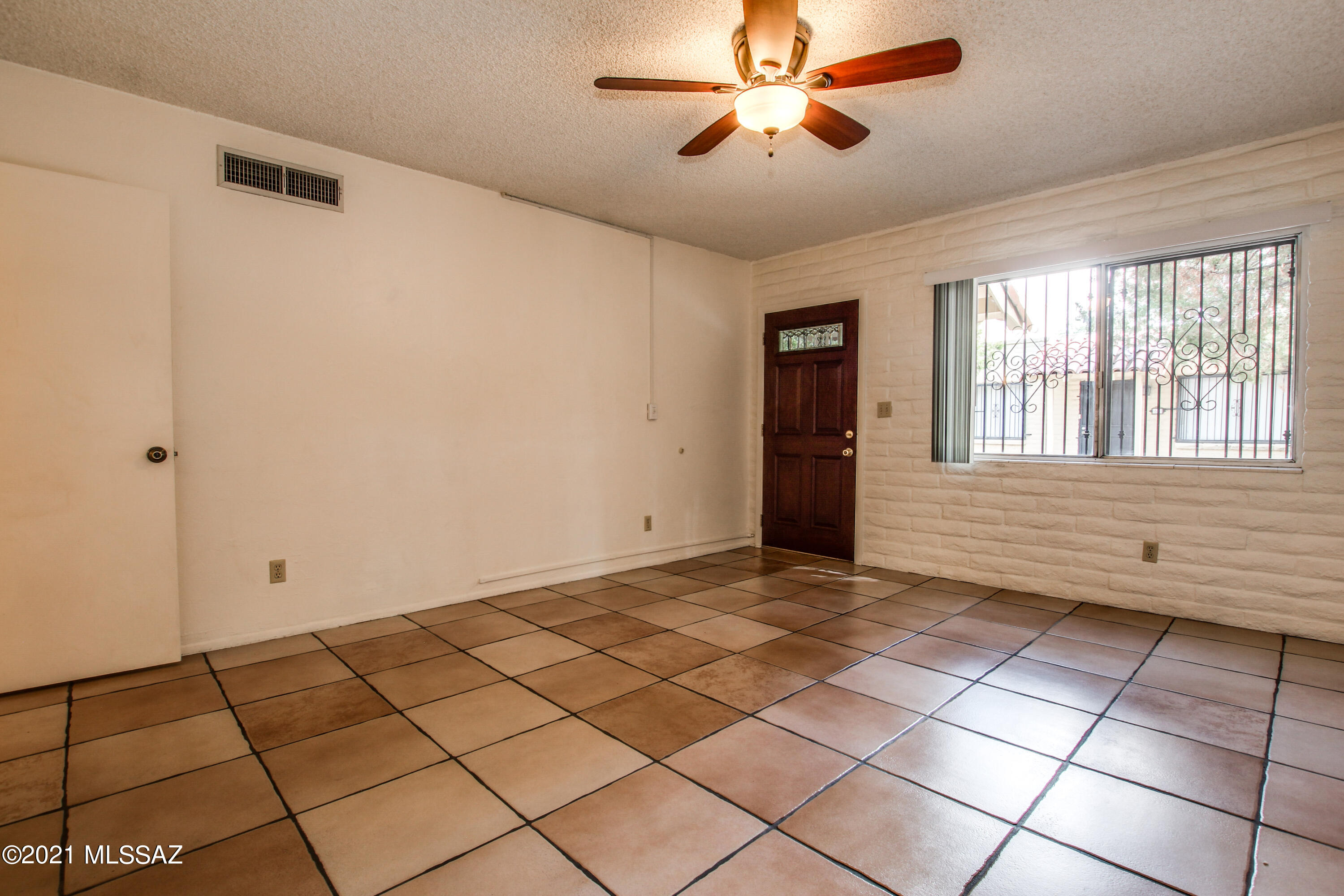 810 S Kolb Road Unit: 58