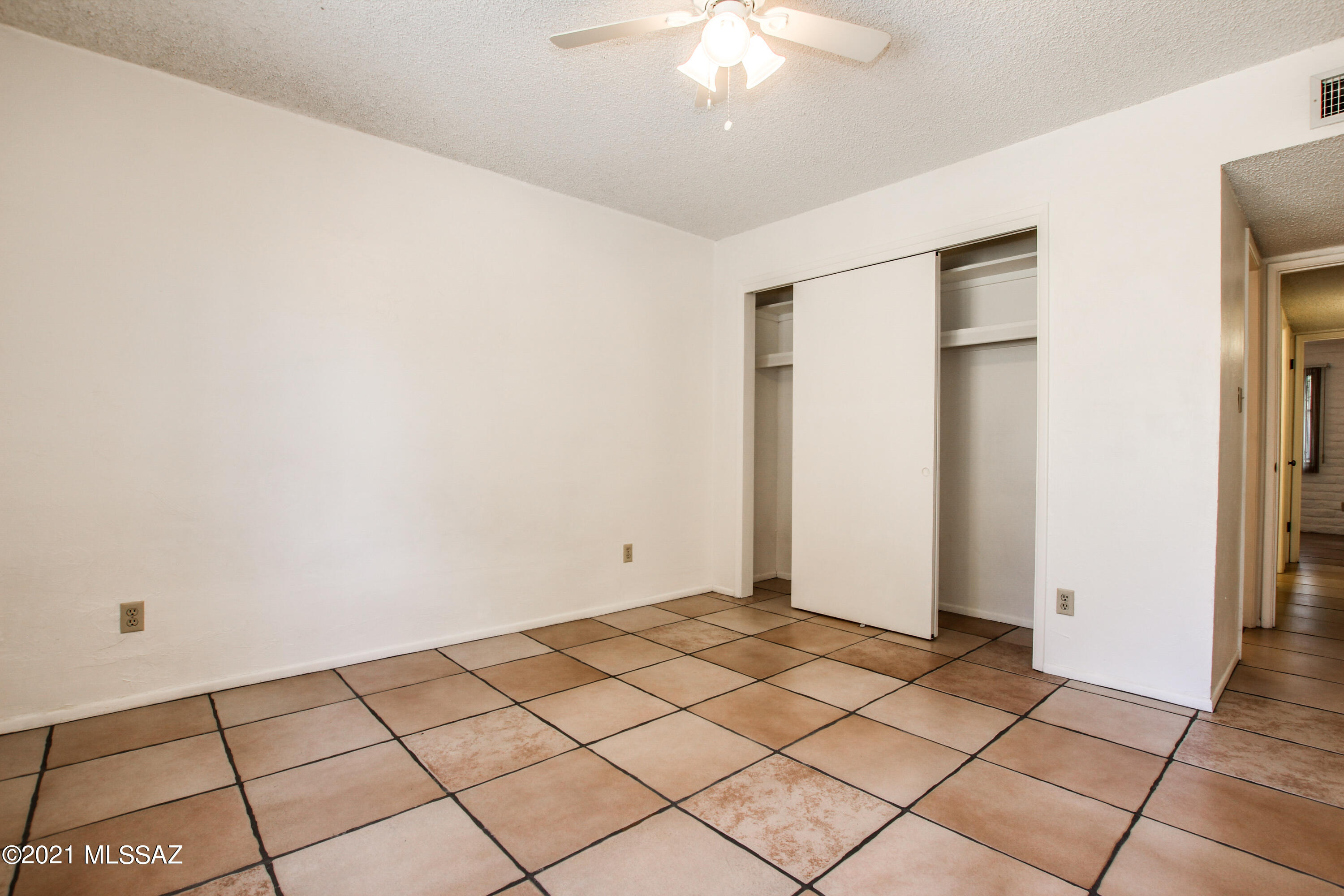 810 S Kolb Road Unit: 58