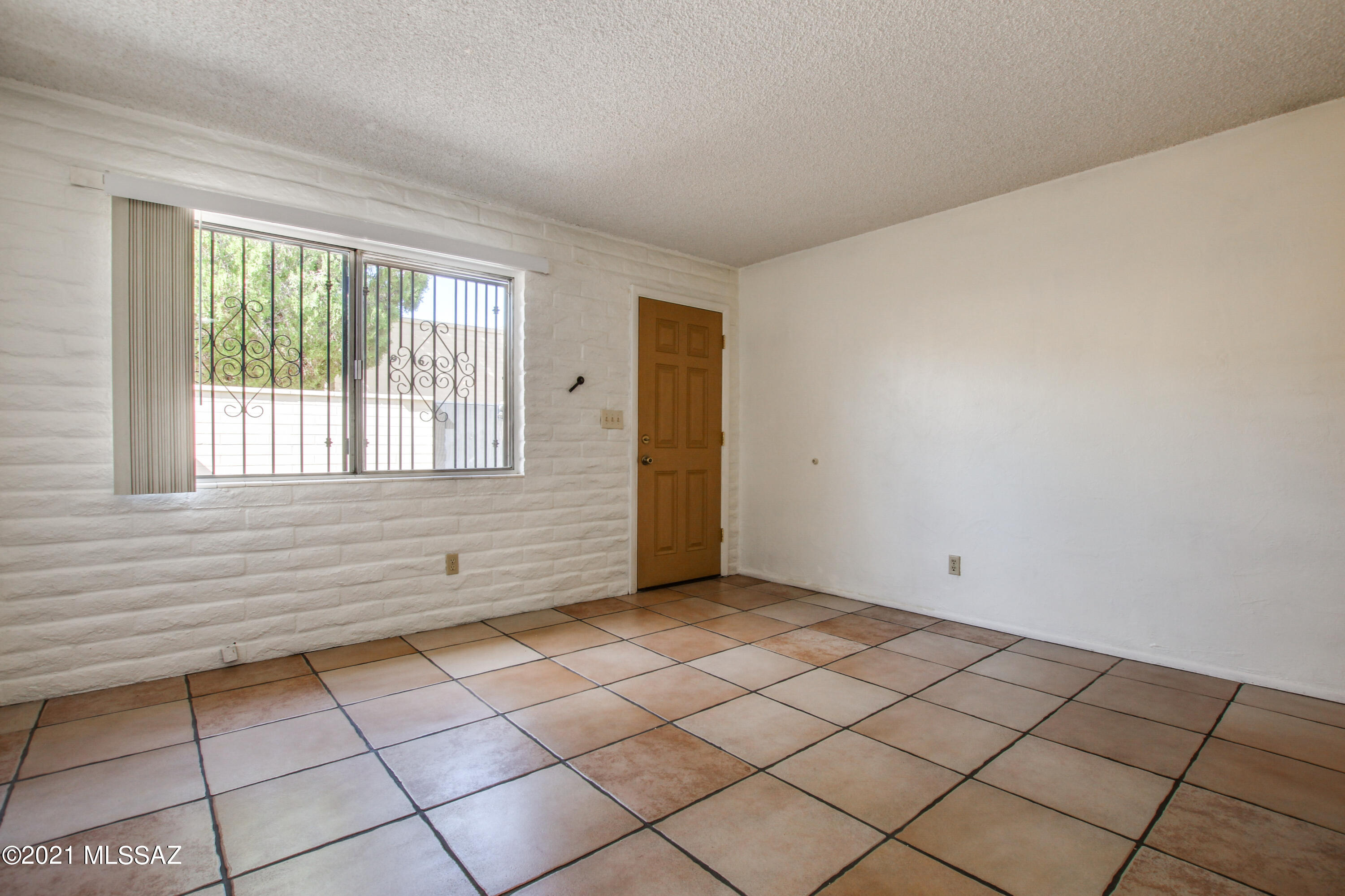 810 S Kolb Road Unit: 58