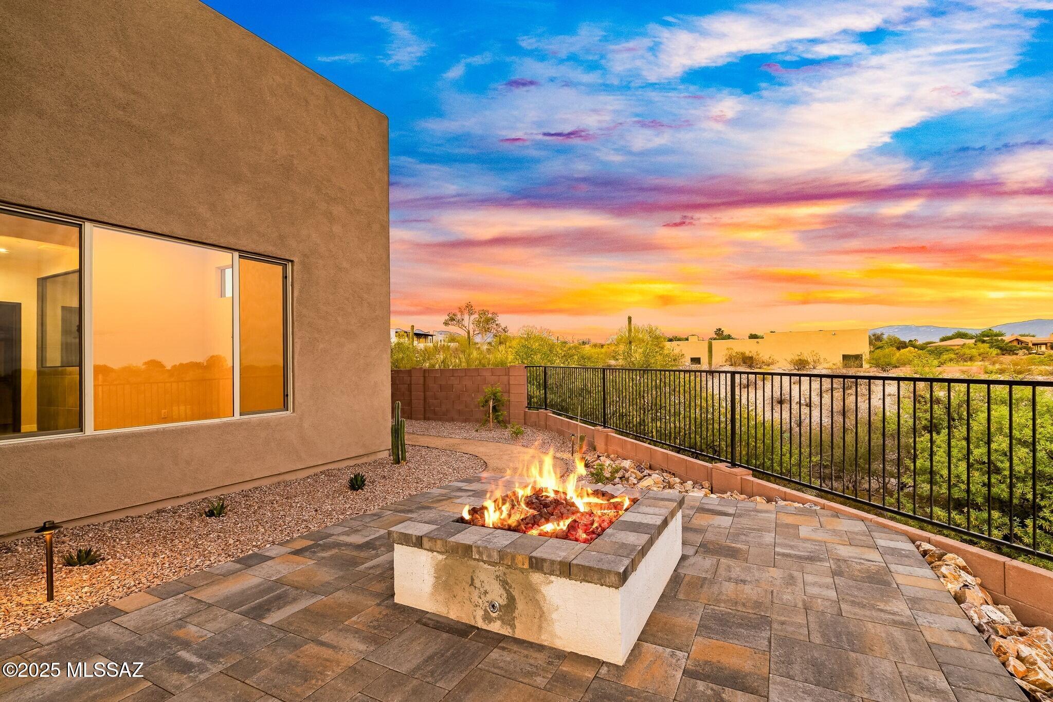 3560 N San Sebastian Drive Unit: 12